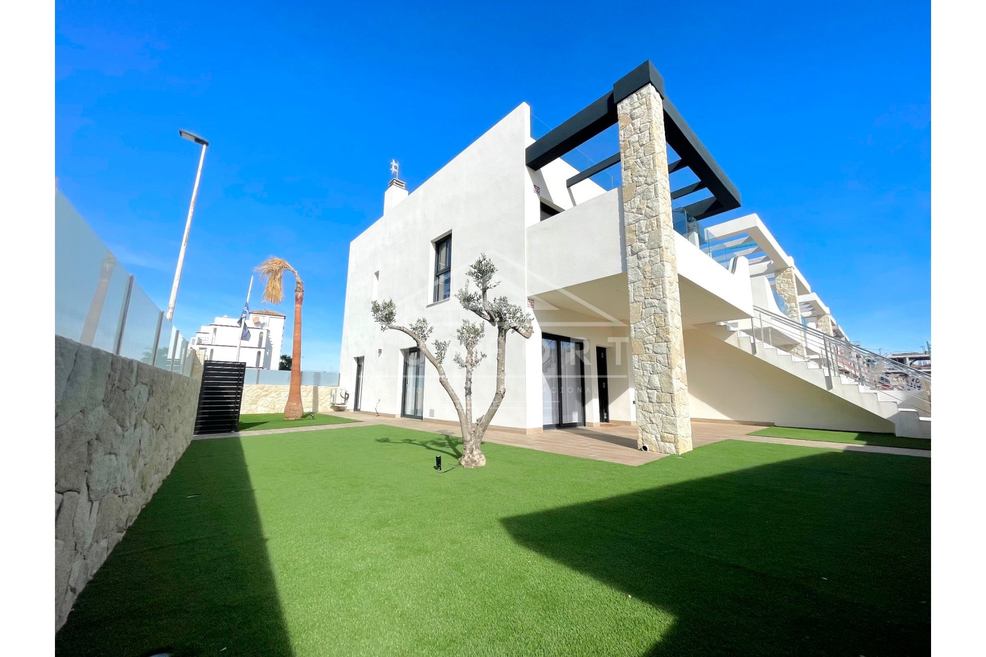 Herverkoop - Bungalows -
Orihuela Costa - Punta Prima