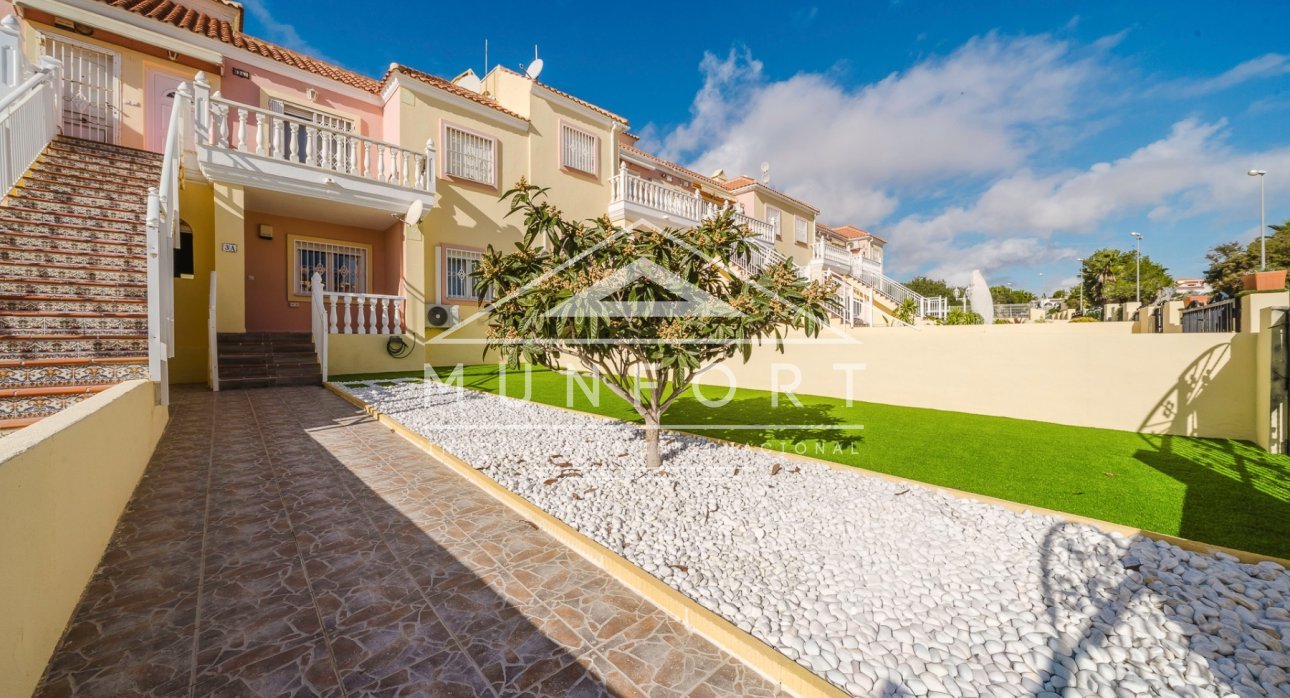 Herverkoop - Bungalows -
Orihuela Costa - Villamartín