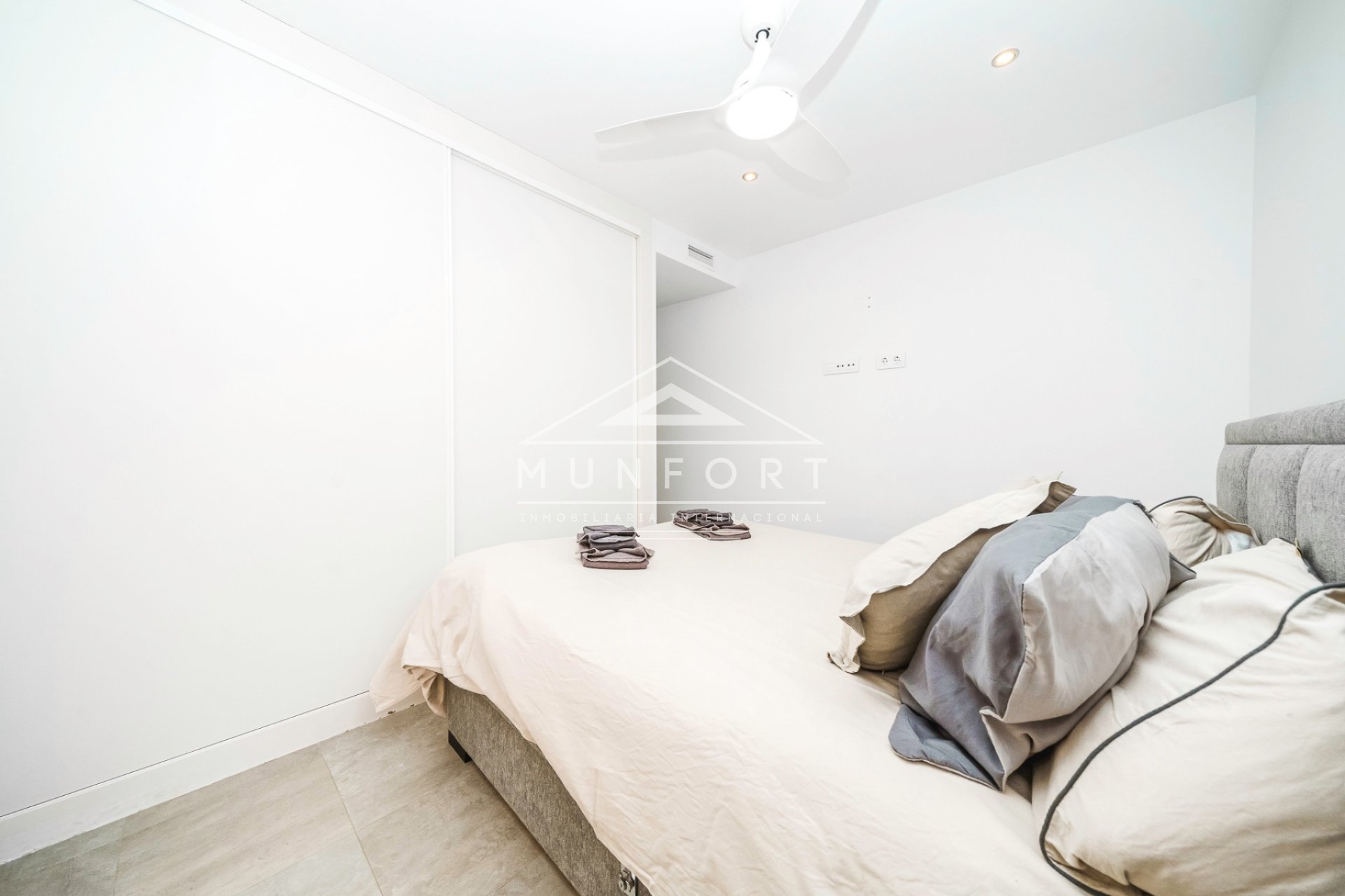 Herverkoop - Bungalows -
San Pedro del Pinatar - Lo Pag&aacute;n