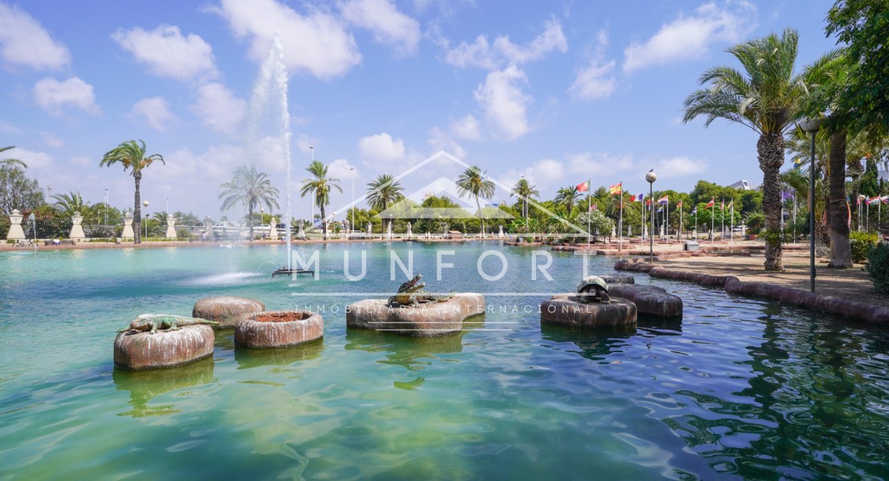 Herverkoop - Bungalows -
Torrevieja - Centro - Torrevieja