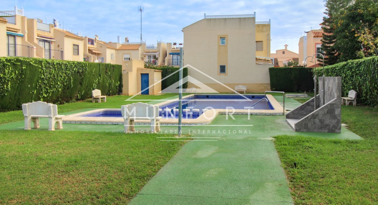 Herverkoop - Bungalows -
Torrevieja - El Chaparral - Torrevieja