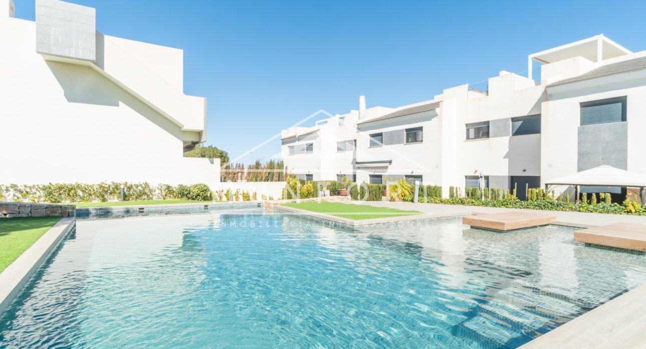 Herverkoop - Bungalows -
Torrevieja - Los Balcones - Torrevieja