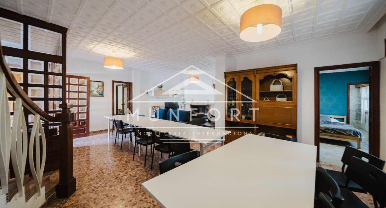 Herverkoop - Commerciële panden -
ALICANTE - Alicante