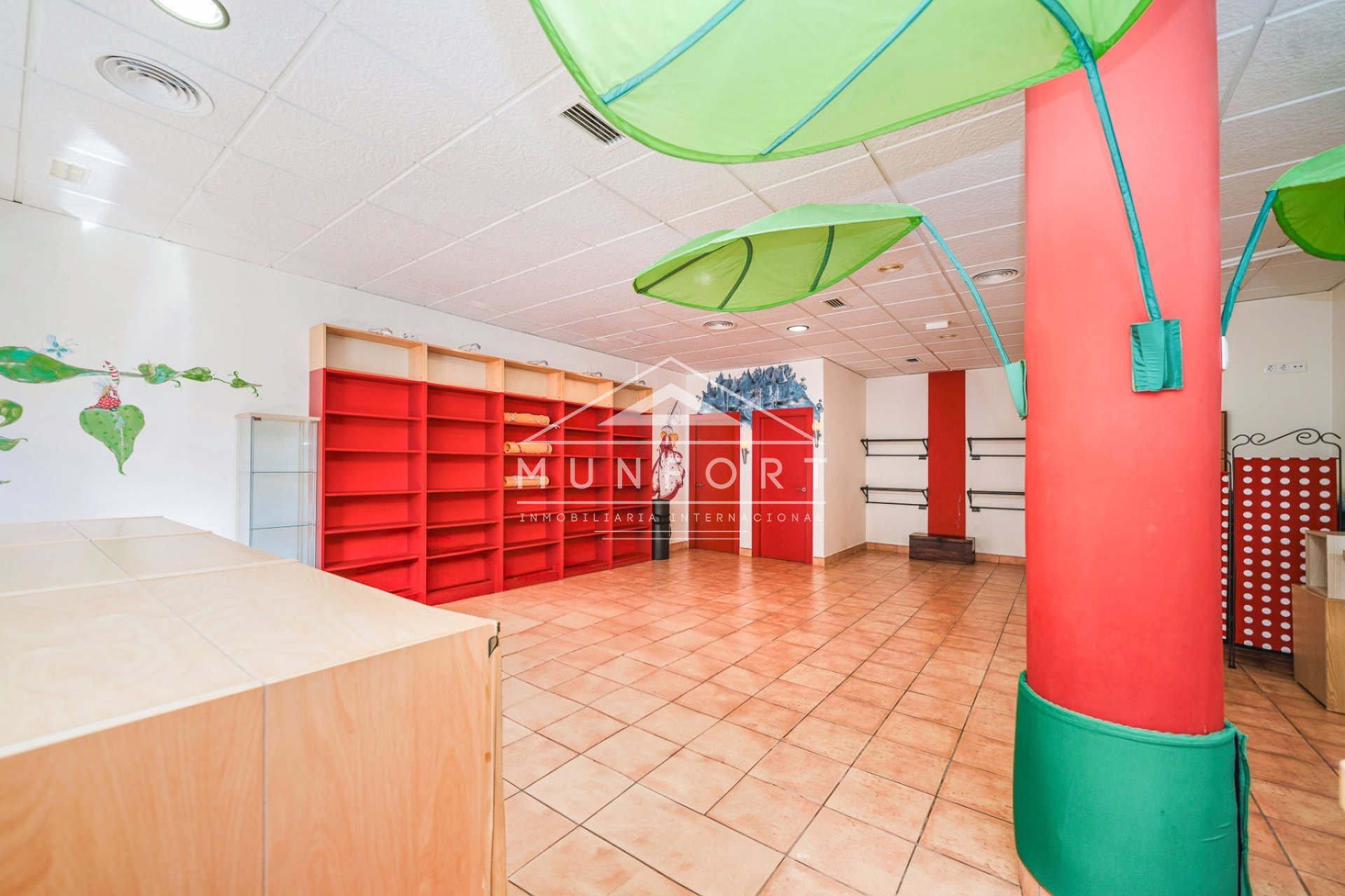 Herverkoop - Commerciële panden -
Pilar de la Horadada