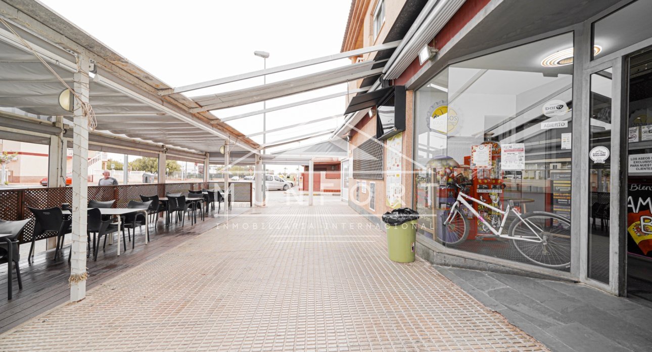 Herverkoop - Commerciële panden -
San Pedro del Pinatar