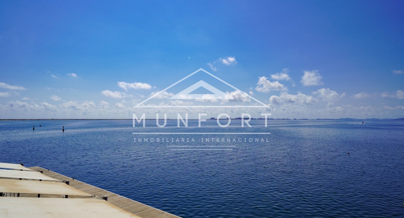 Herverkoop - Commerciële panden -
San Pedro del Pinatar