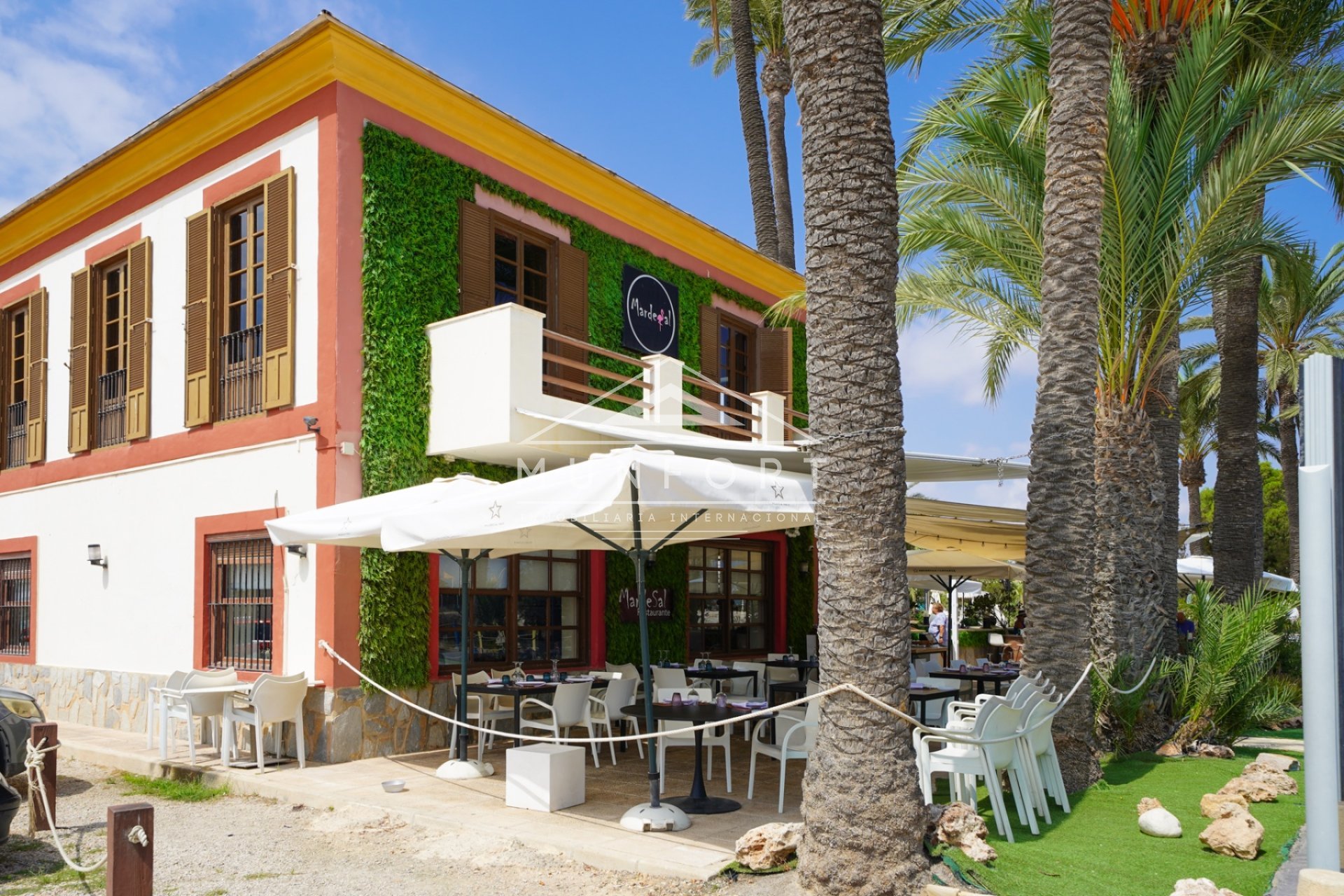 Herverkoop - Commerciële panden -
San Pedro del Pinatar