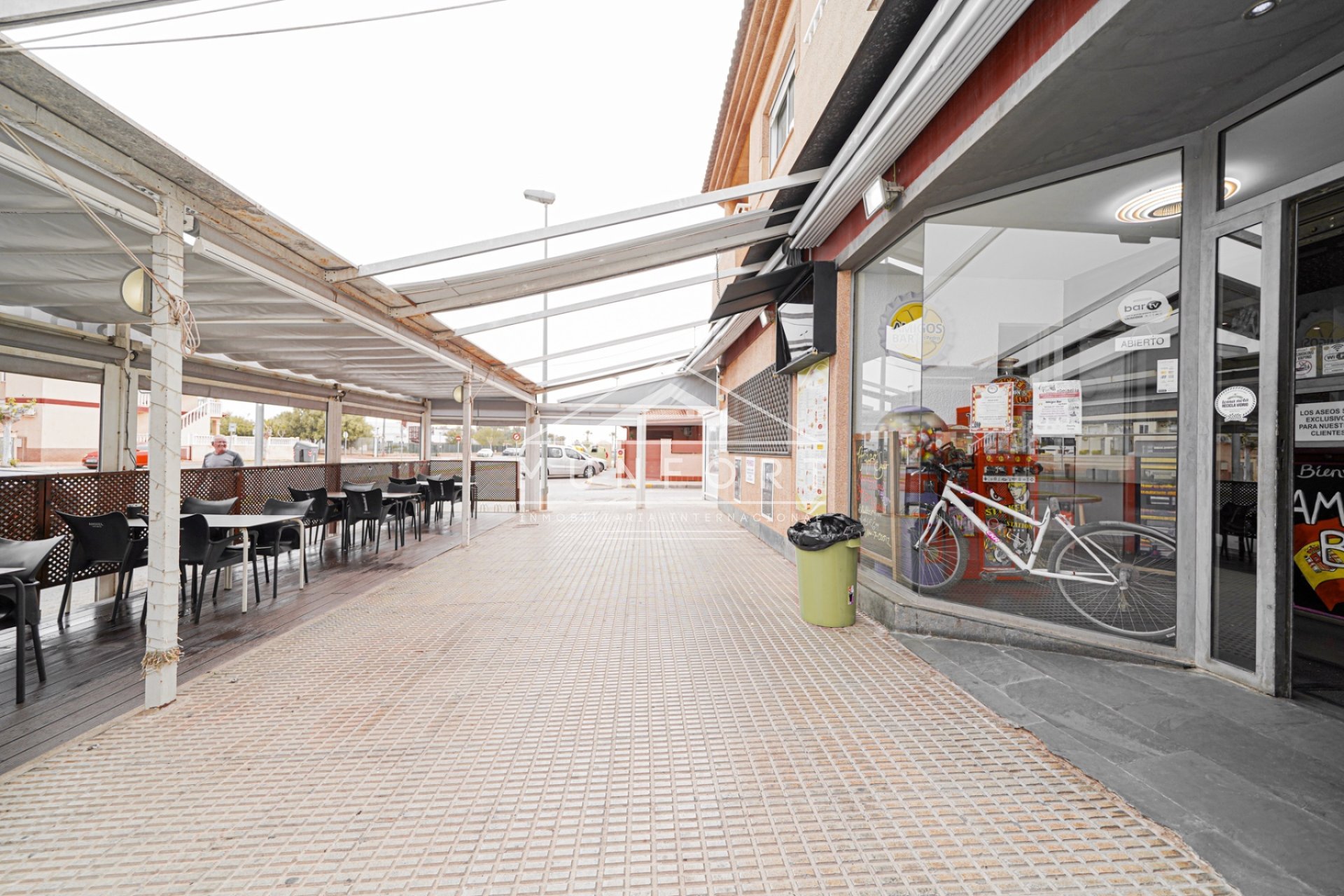 Herverkoop - Commerciële panden -
San Pedro del Pinatar