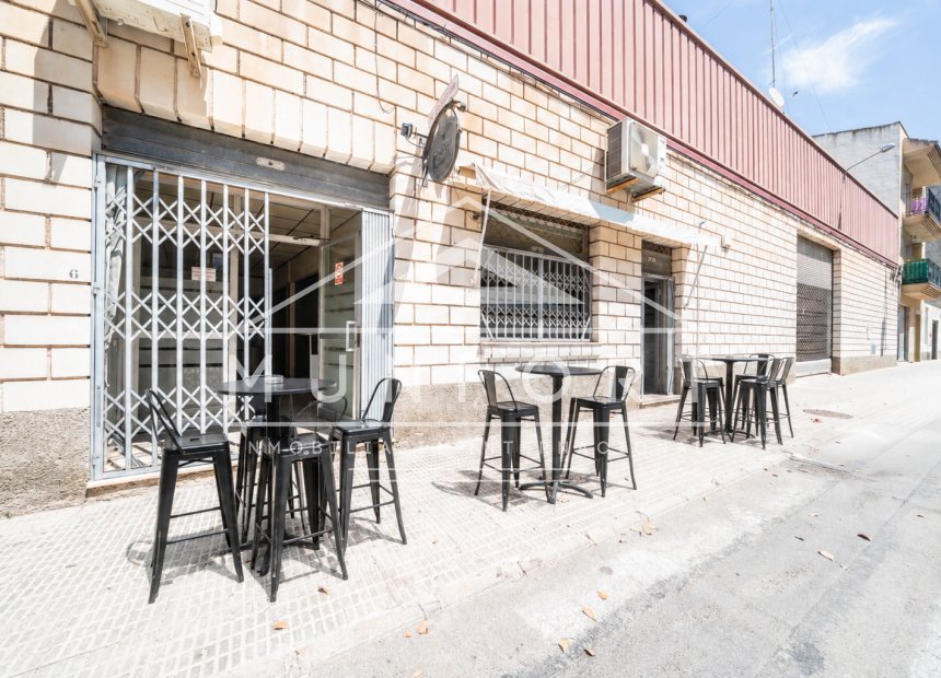Herverkoop - Commerciële panden -
San Pedro del Pinatar