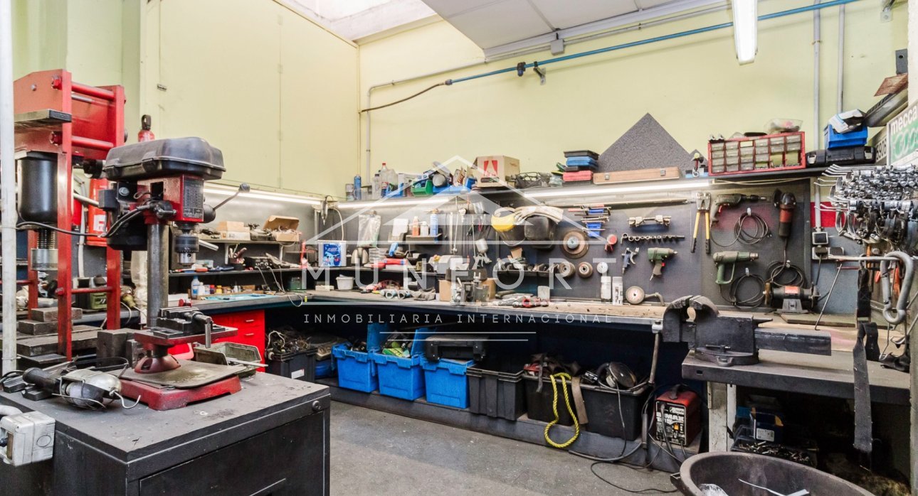 Herverkoop - Commerciële panden -
Torrevieja - Centro - Torrevieja