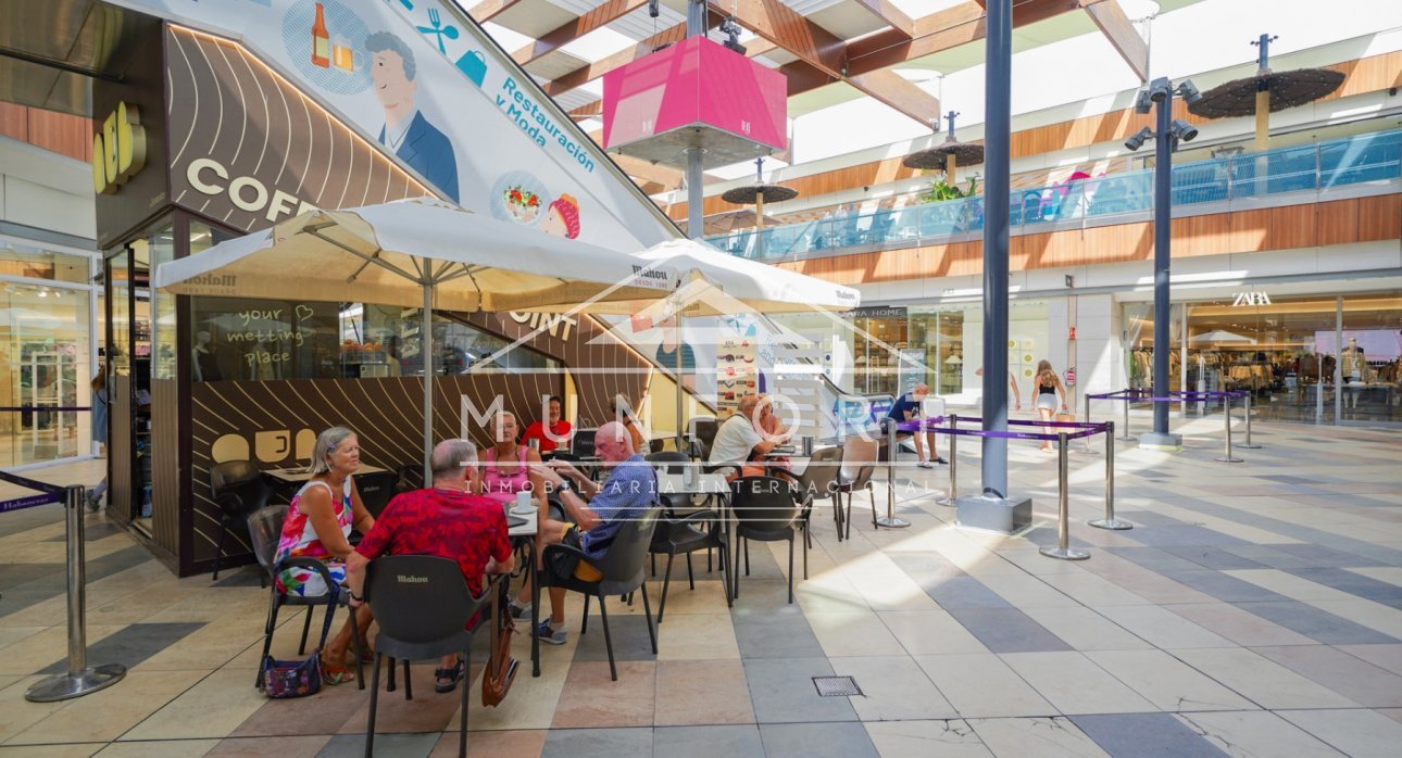 Herverkoop - Commerciële panden -
Torrevieja - El Salado - Torrevieja