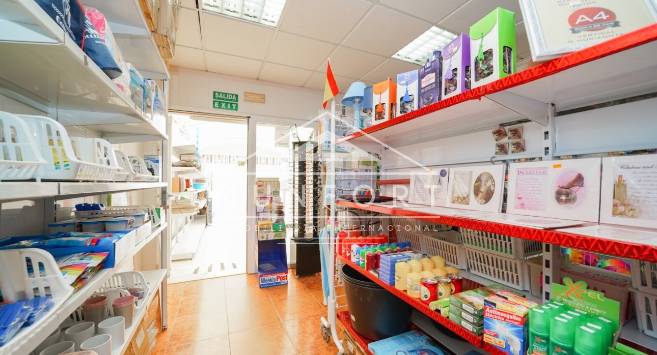 Herverkoop - Commerciële panden -
Torrevieja - El Salado - Torrevieja