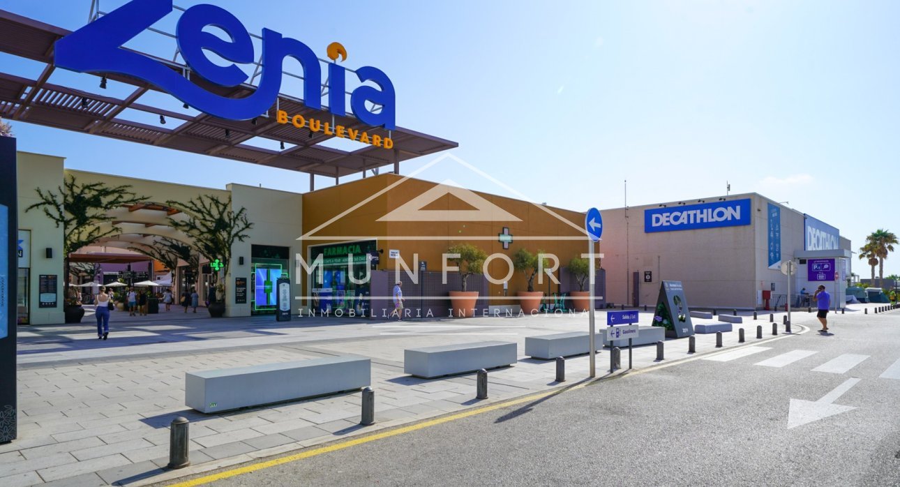 Herverkoop - Garages -
Orihuela Costa - La Zenia