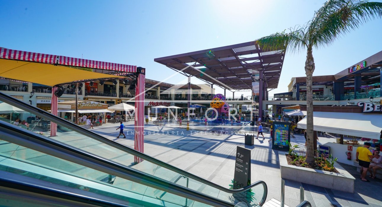 Herverkoop - Garages -
Orihuela Costa - La Zenia