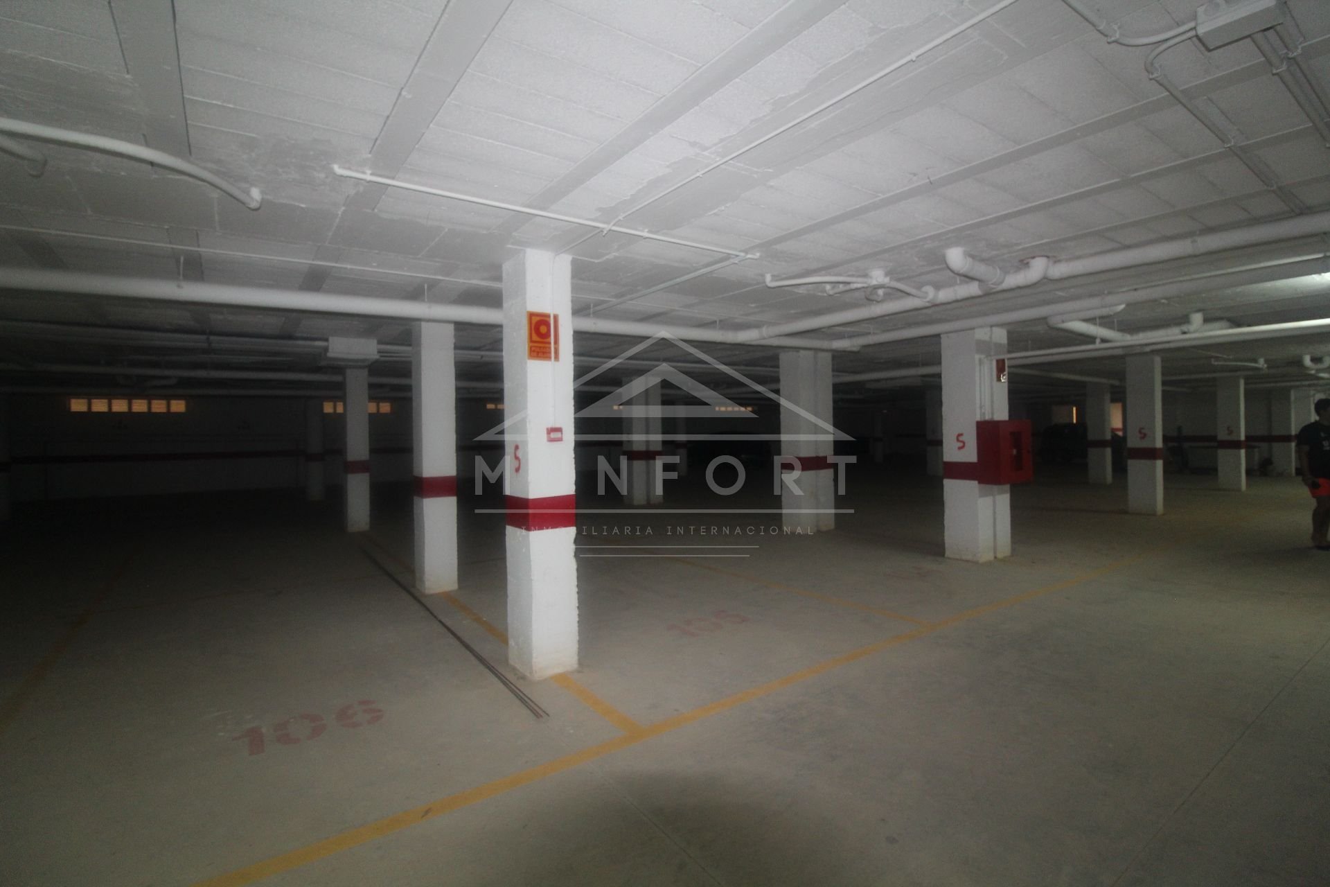 Herverkoop - Garages -
Orihuela Costa - ZENIAMAR