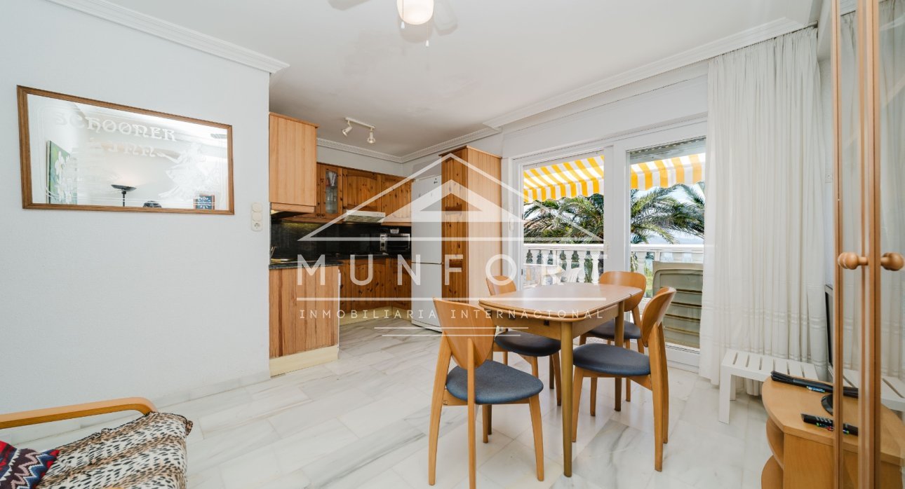 Herverkoop - Gebouw -
Cartagena - La Manga