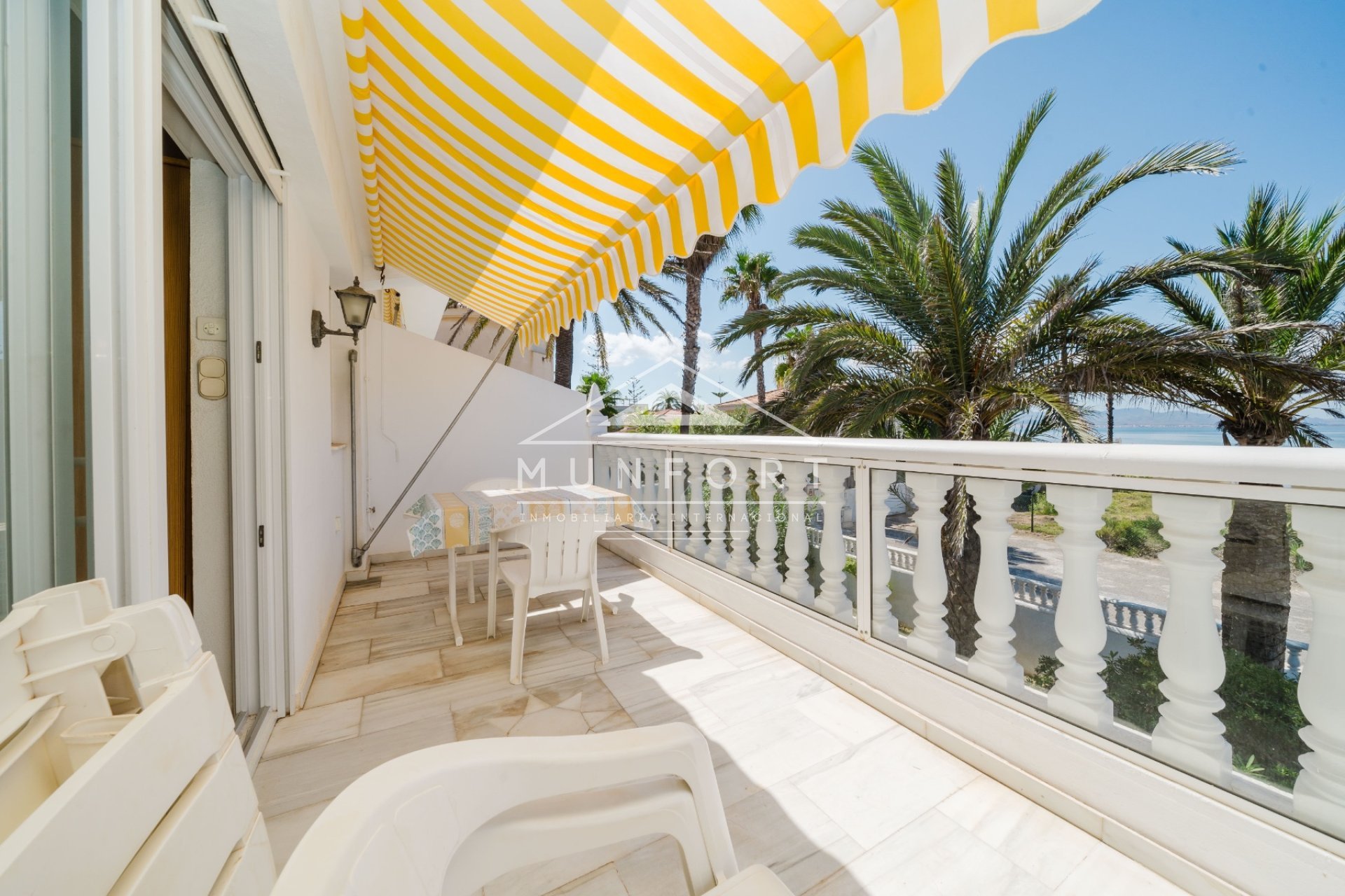 Herverkoop - Gebouw -
Cartagena - La Manga