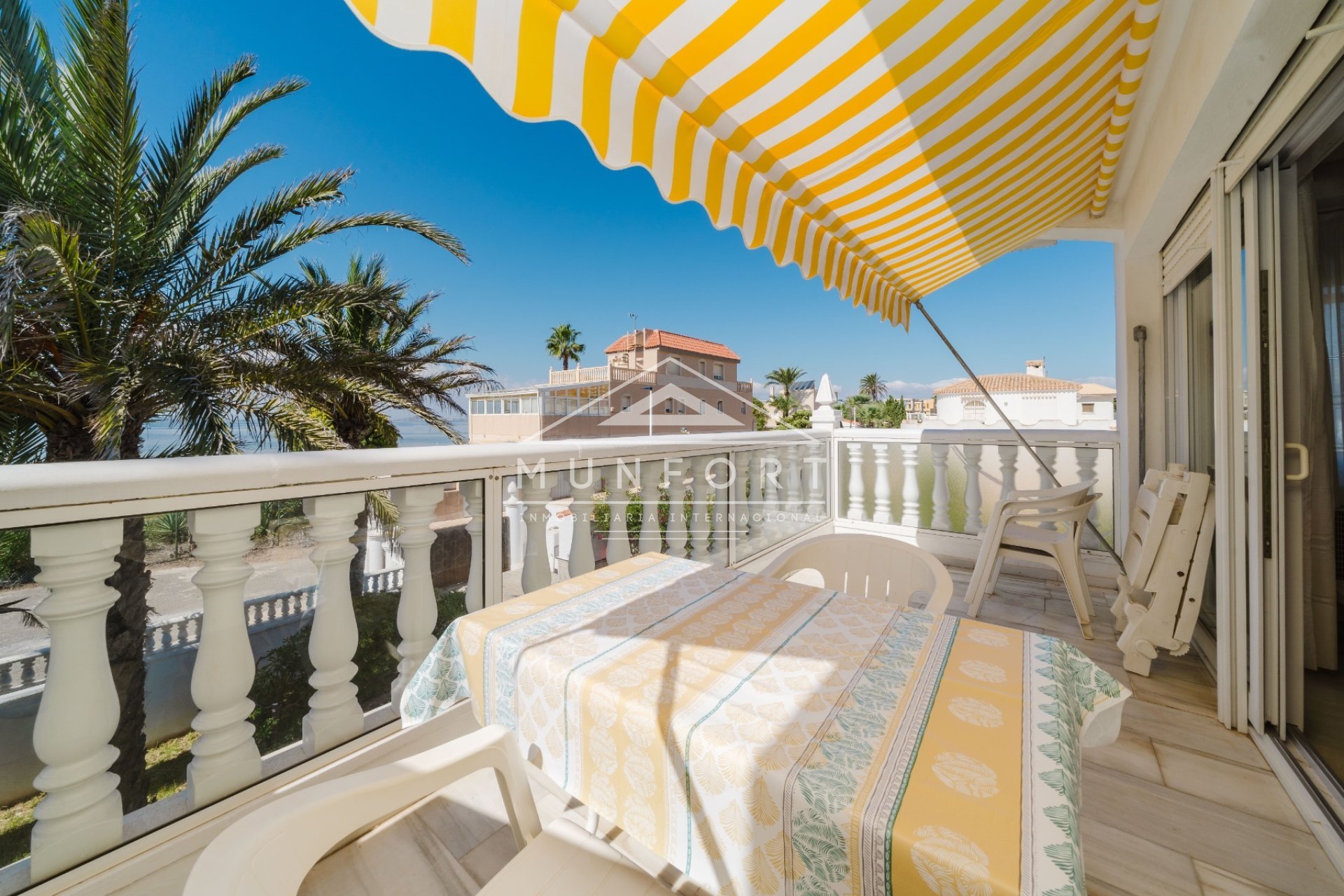 Herverkoop - Gebouw -
Cartagena - La Manga