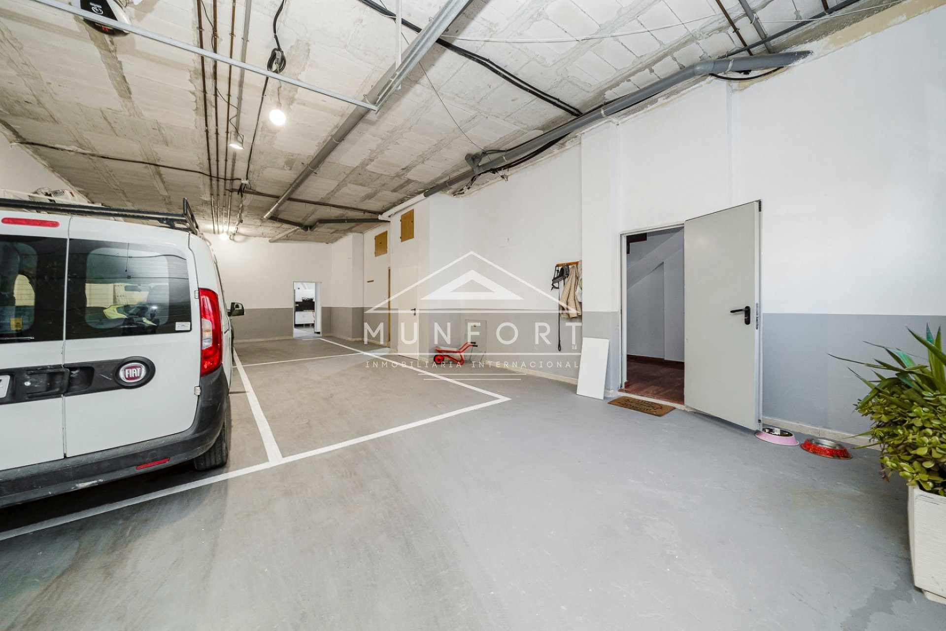 Herverkoop - Gebouw -
Pilar de la Horadada