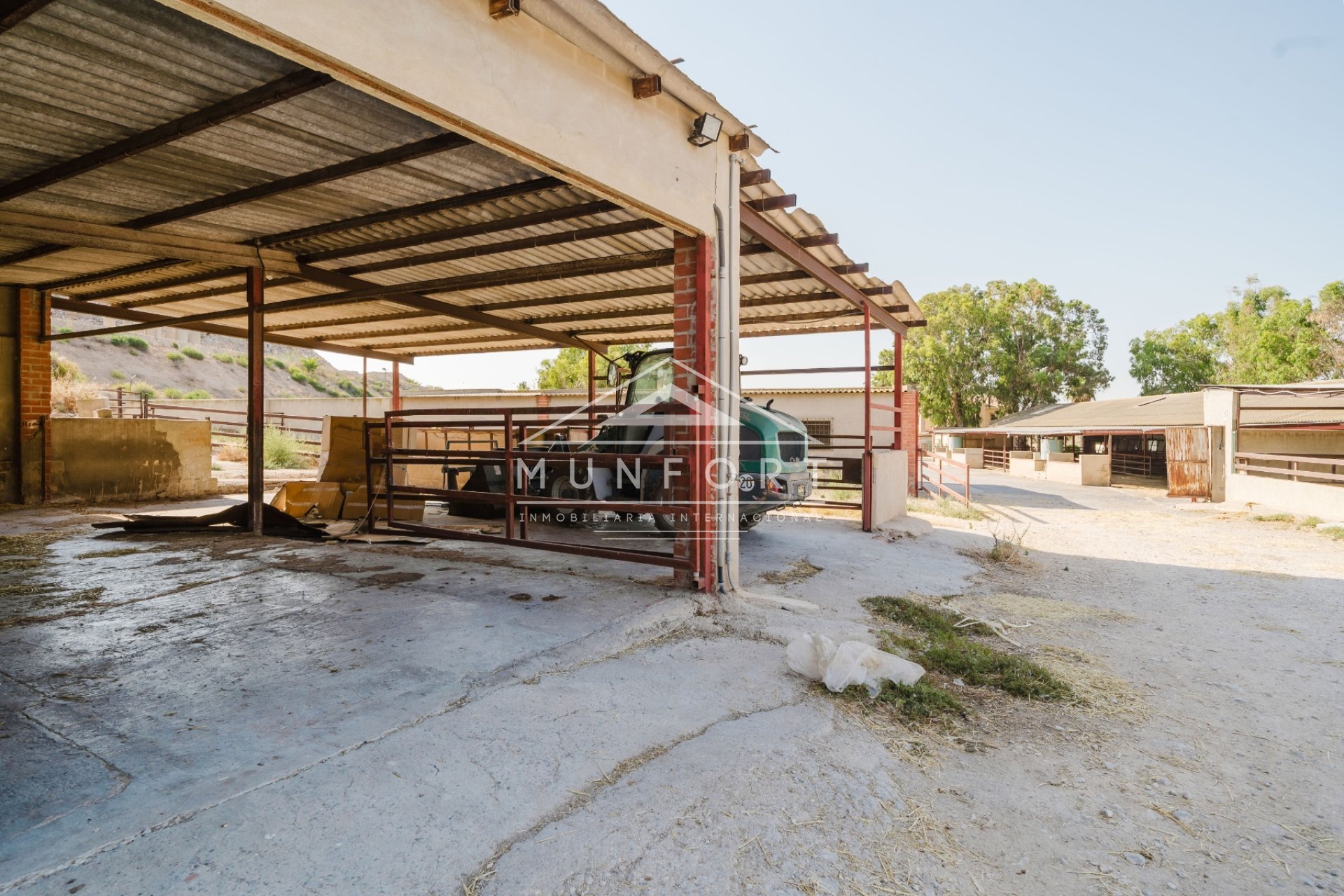 Herverkoop - Landhuizen -
ALICANTE - Alicante