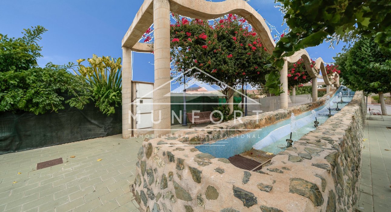 Herverkoop - Landhuizen -
Murcia - GEA Y TRUYOLS