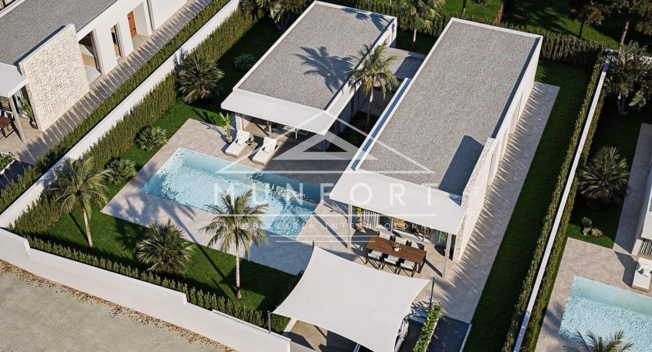 Herverkoop - Luxe villa's -
Altea