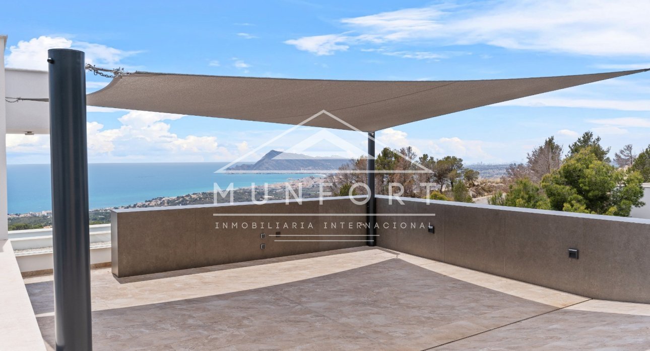 Herverkoop - Luxe villa's -
Altea