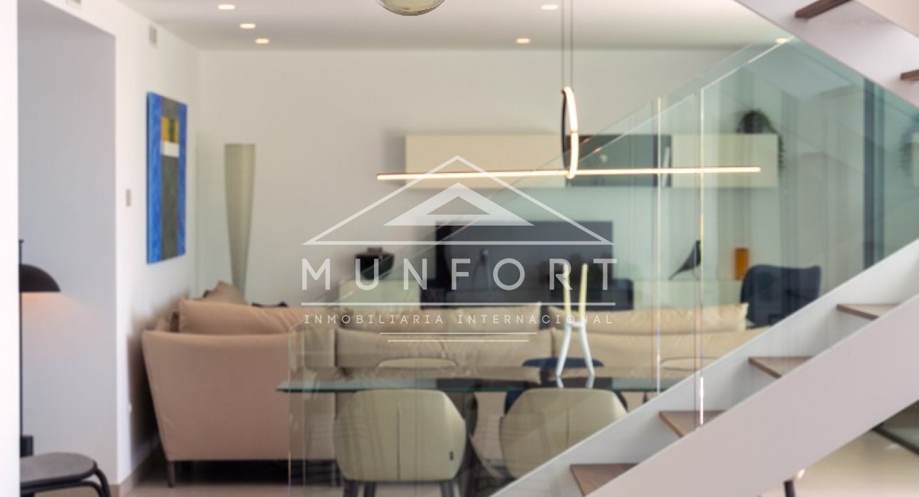 Herverkoop - Luxe villa's -
Altea