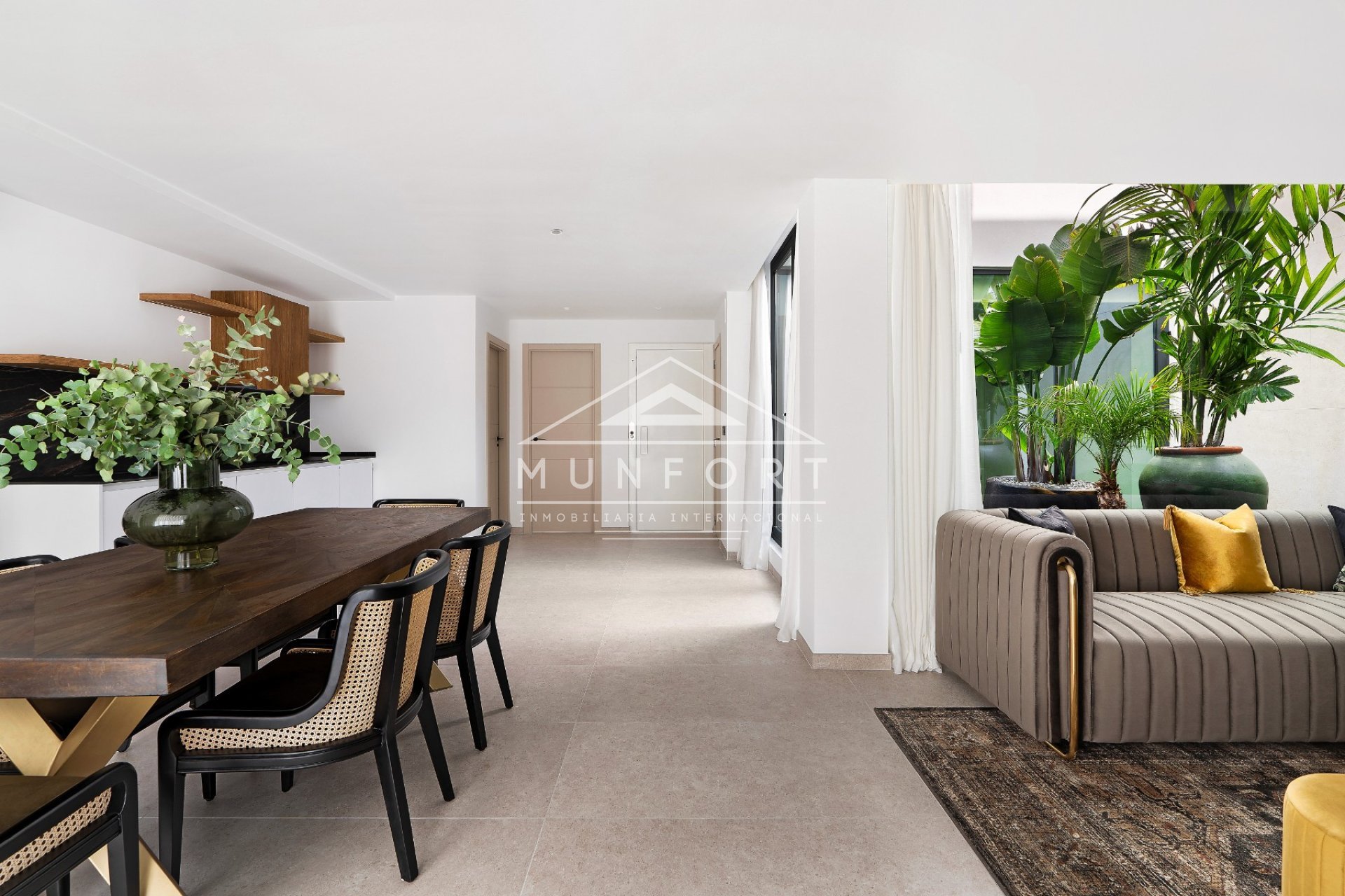 Herverkoop - Luxe villa's -
Benidorm