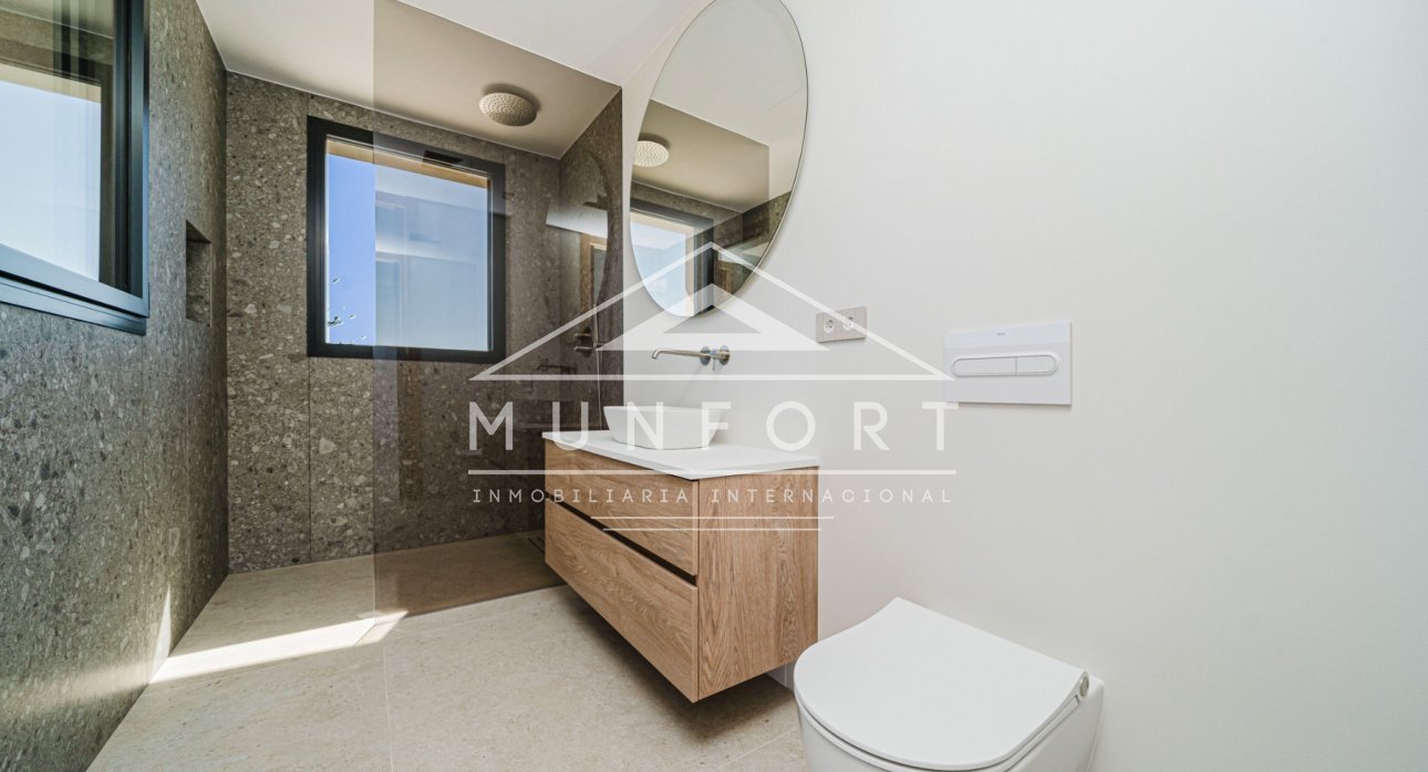 Herverkoop - Luxe villa's -
Benissa