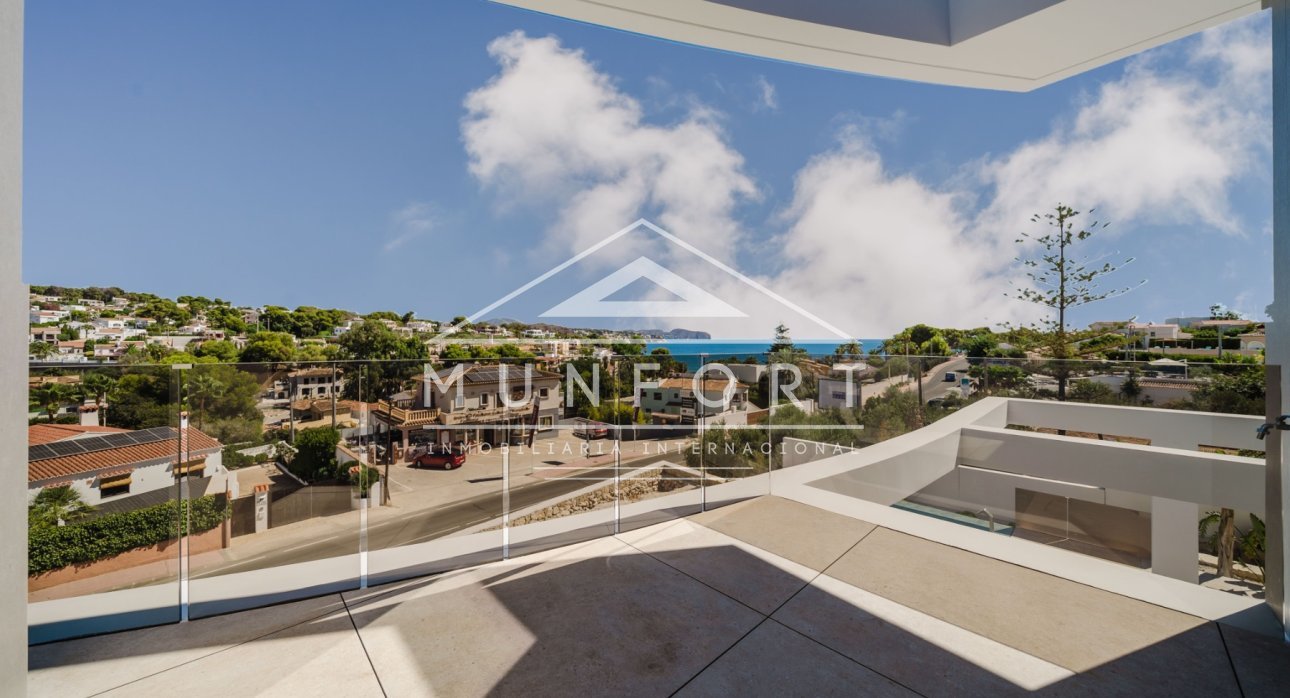 Herverkoop - Luxe villa's -
Benissa