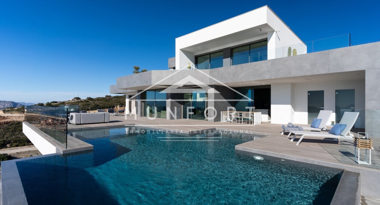 Herverkoop - Luxe villa's -
Benitachell - Cumbre del Sol