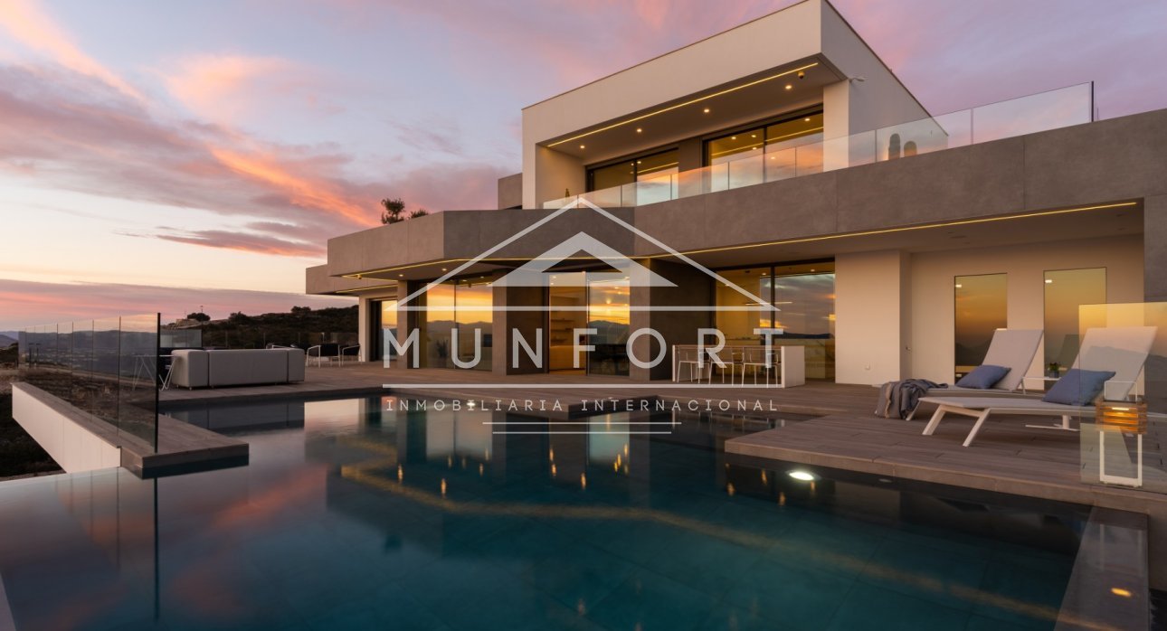 Herverkoop - Luxe villa's -
Benitachell - Cumbre del Sol