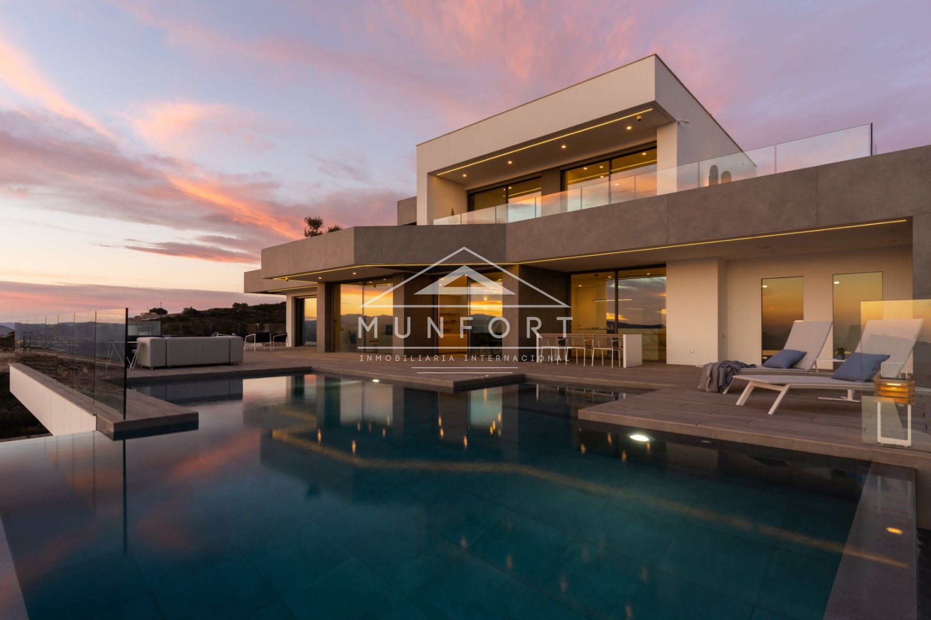 Herverkoop - Luxe villa's -
Benitachell - Cumbre del Sol