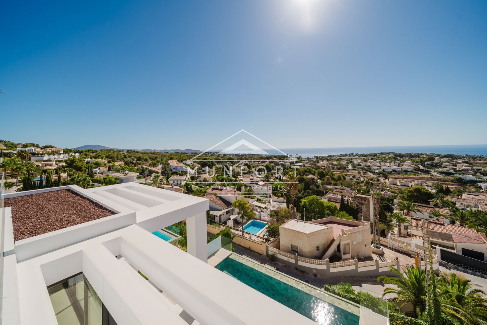 Herverkoop - Luxe villa's -
Calpe