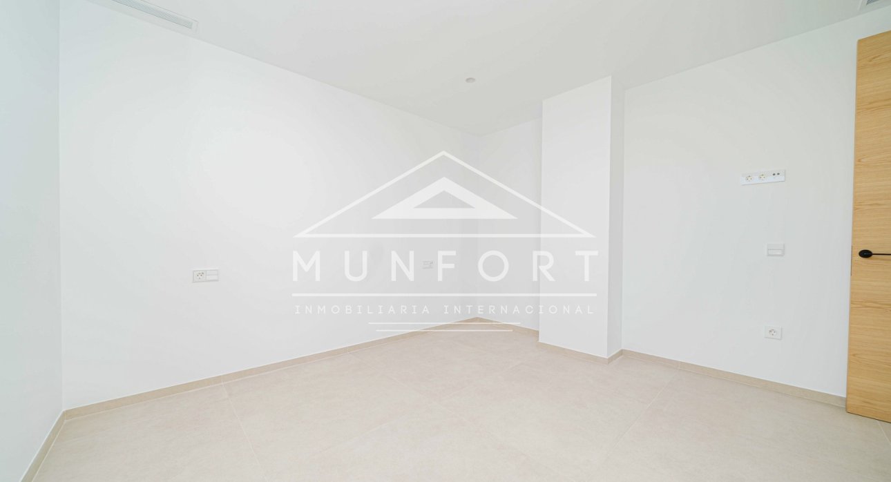 Herverkoop - Luxe villa's -
Calpe