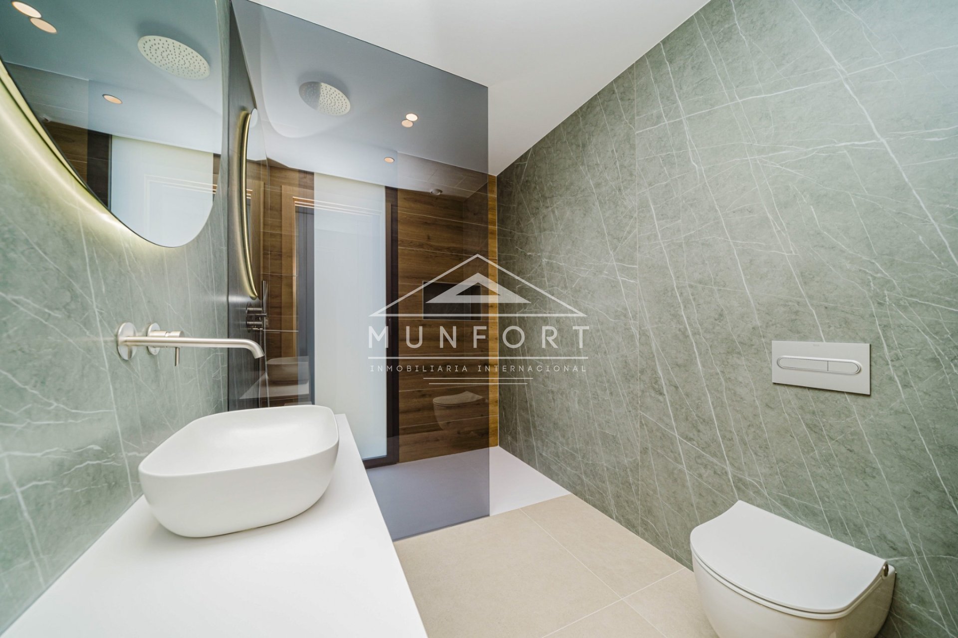 Herverkoop - Luxe villa's -
Calpe