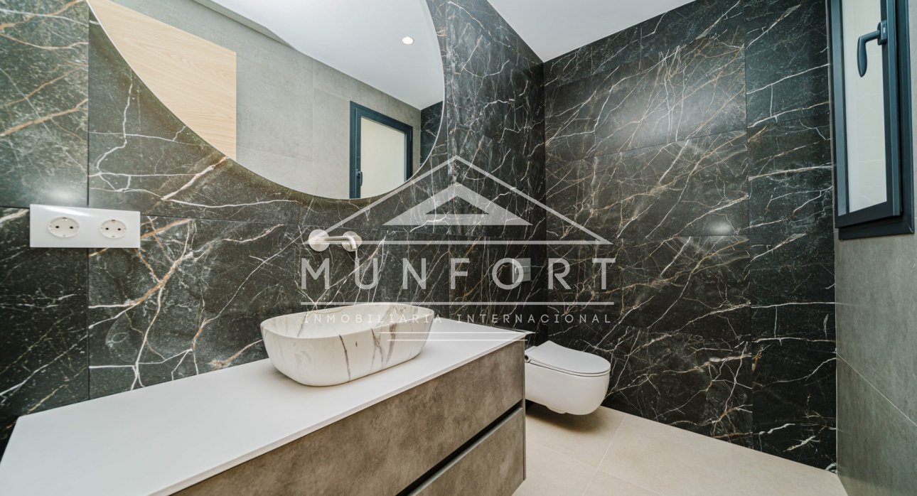 Herverkoop - Luxe villa's -
Calpe