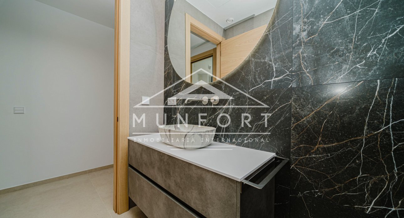 Herverkoop - Luxe villa's -
Calpe