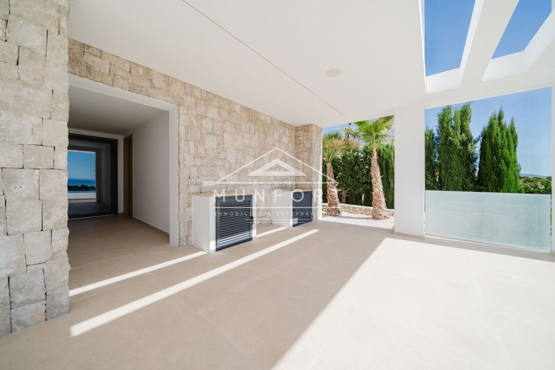 Herverkoop - Luxe villa's -
Calpe