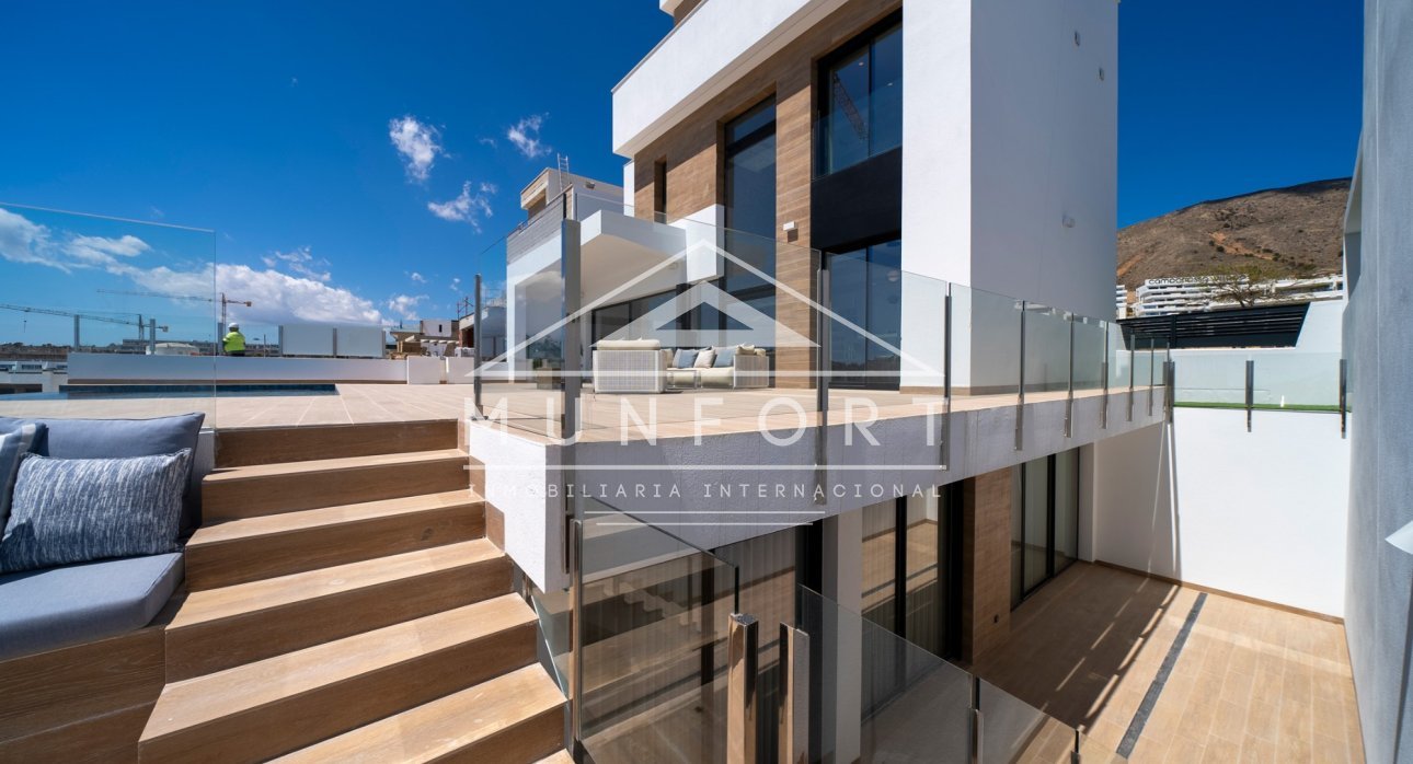 Herverkoop - Luxe villa's -
Finestrat - Sierra Cortina