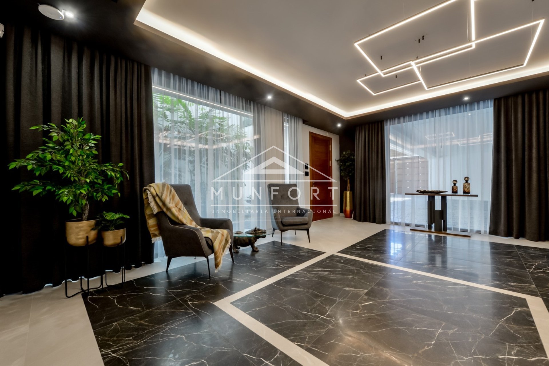 Herverkoop - Luxe villa's -
Finestrat - Sierra Cortina