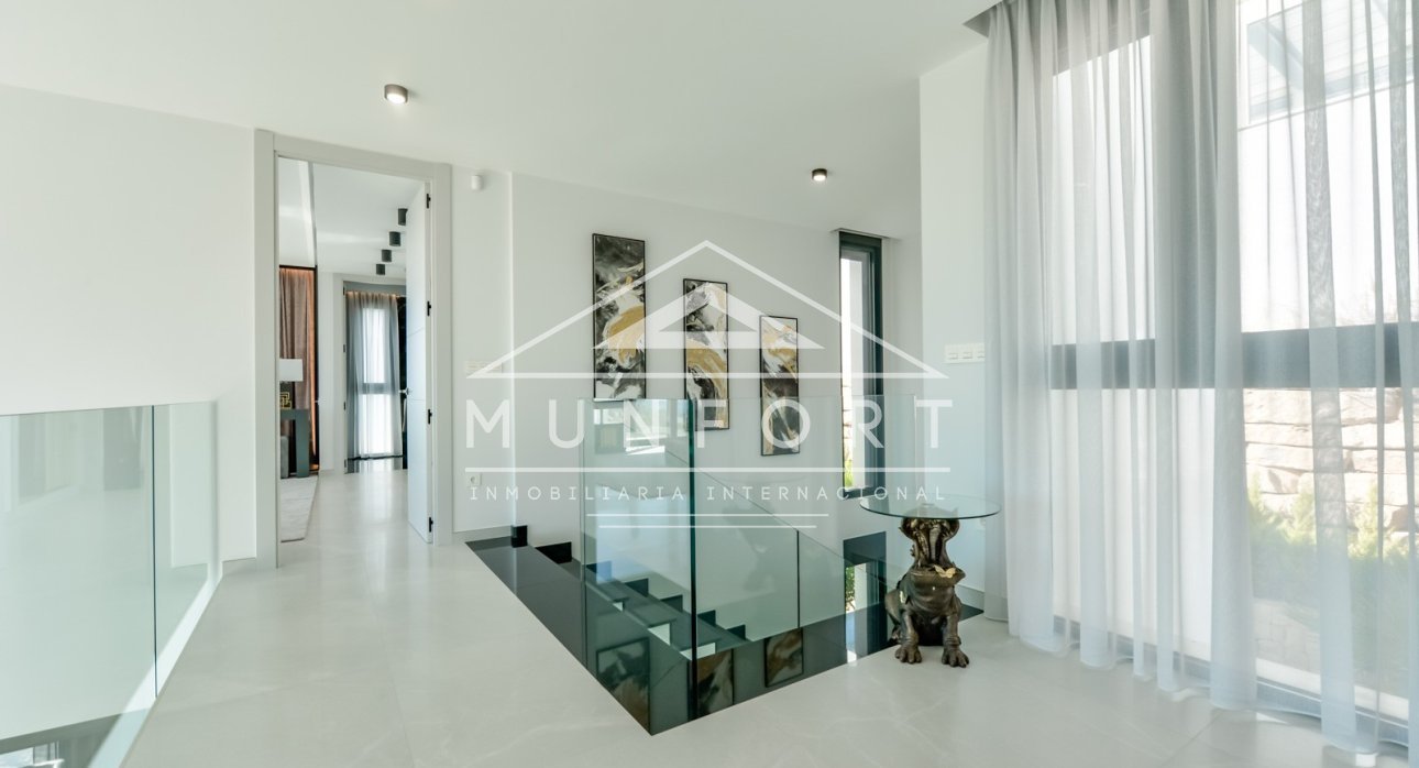 Herverkoop - Luxe villa's -
Finestrat - Sierra Cortina