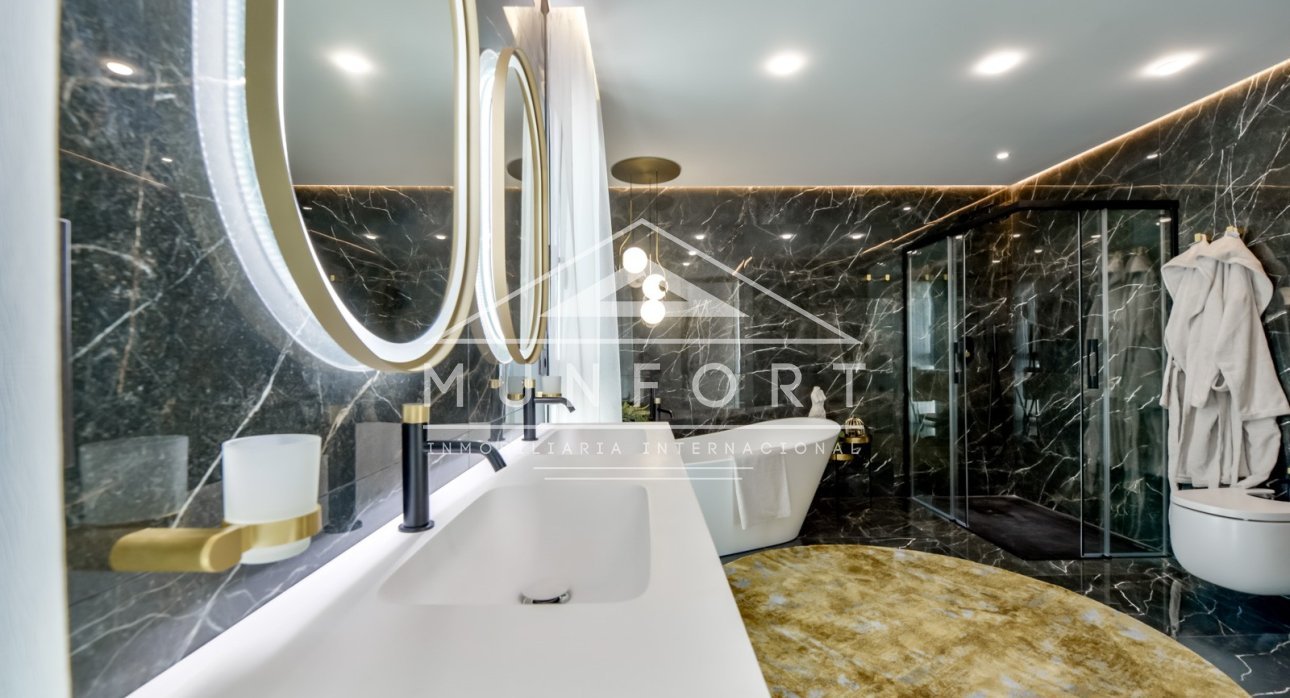 Herverkoop - Luxe villa's -
Finestrat - Sierra Cortina