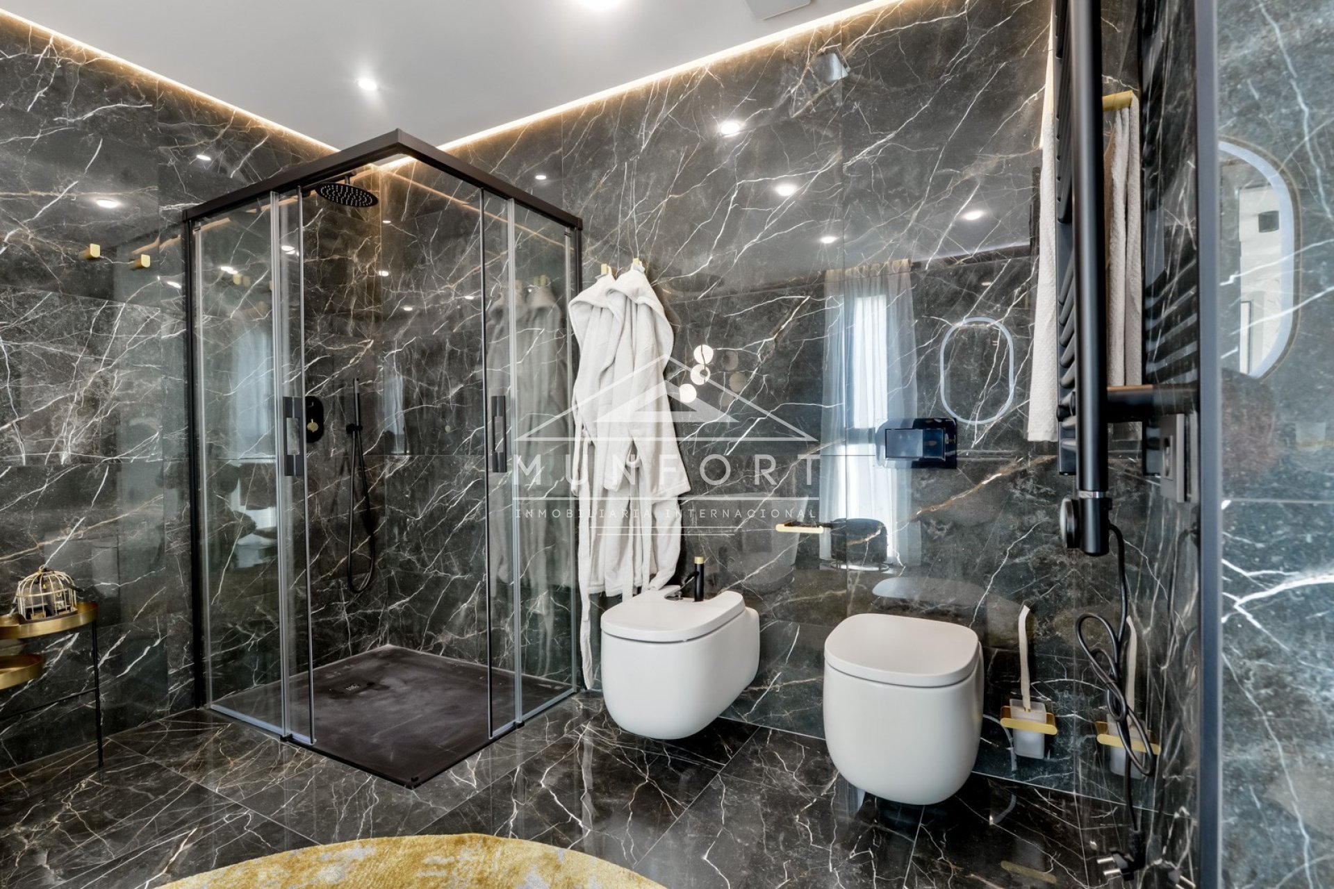 Herverkoop - Luxe villa's -
Finestrat - Sierra Cortina