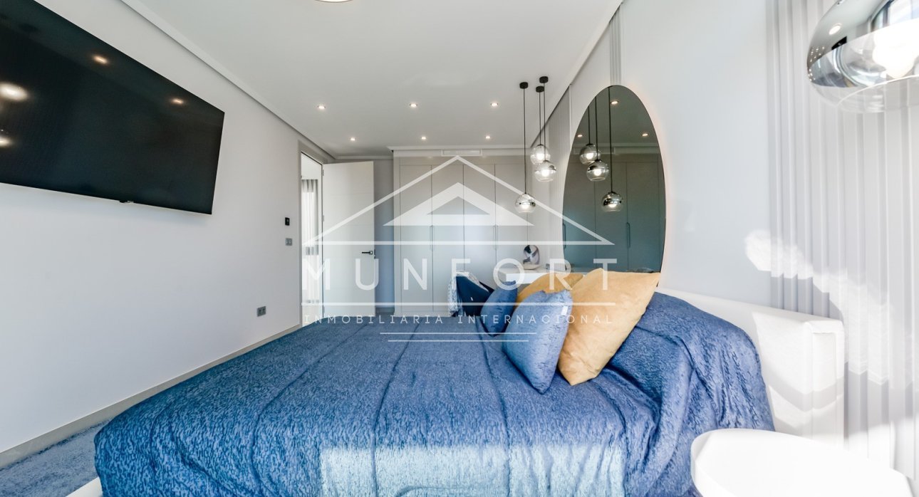 Herverkoop - Luxe villa's -
Finestrat - Sierra Cortina