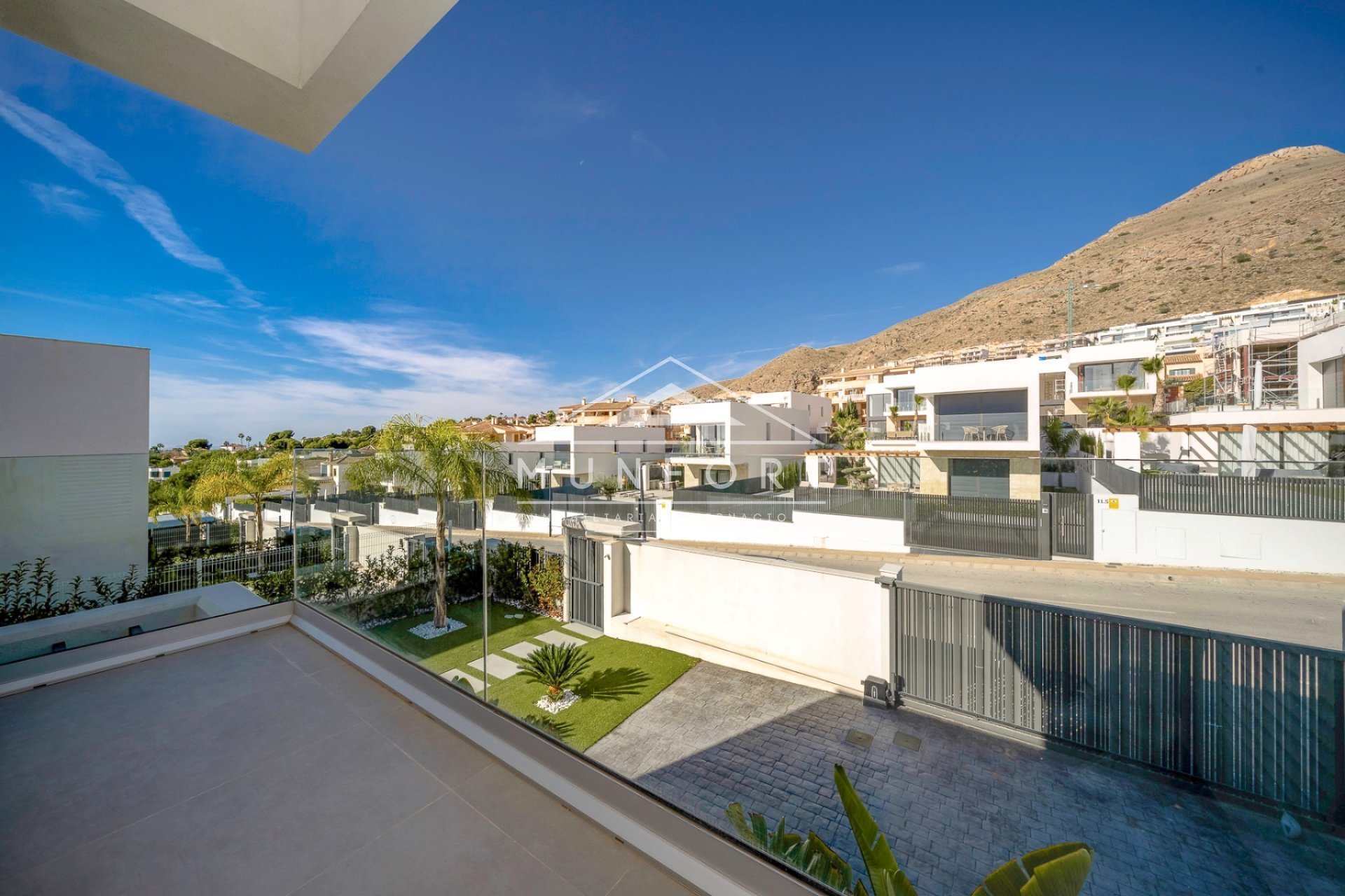 Herverkoop - Luxe villa's -
Finestrat - Sierra Cortina