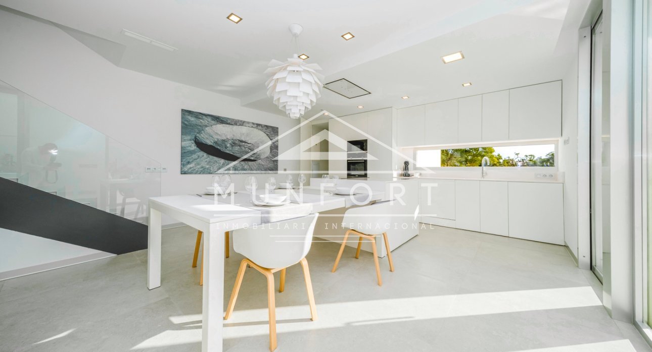 Herverkoop - Luxe villa's -
Finestrat - Sierra Cortina