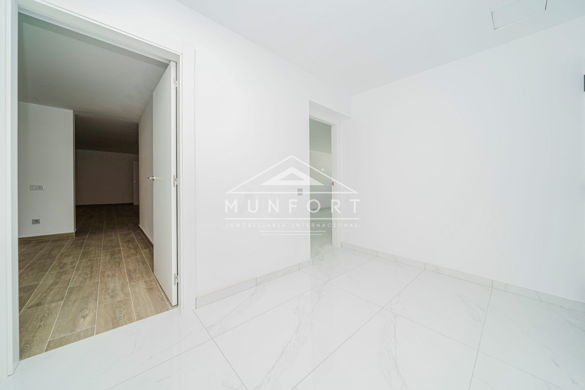 Herverkoop - Luxe villa's -
Finestrat