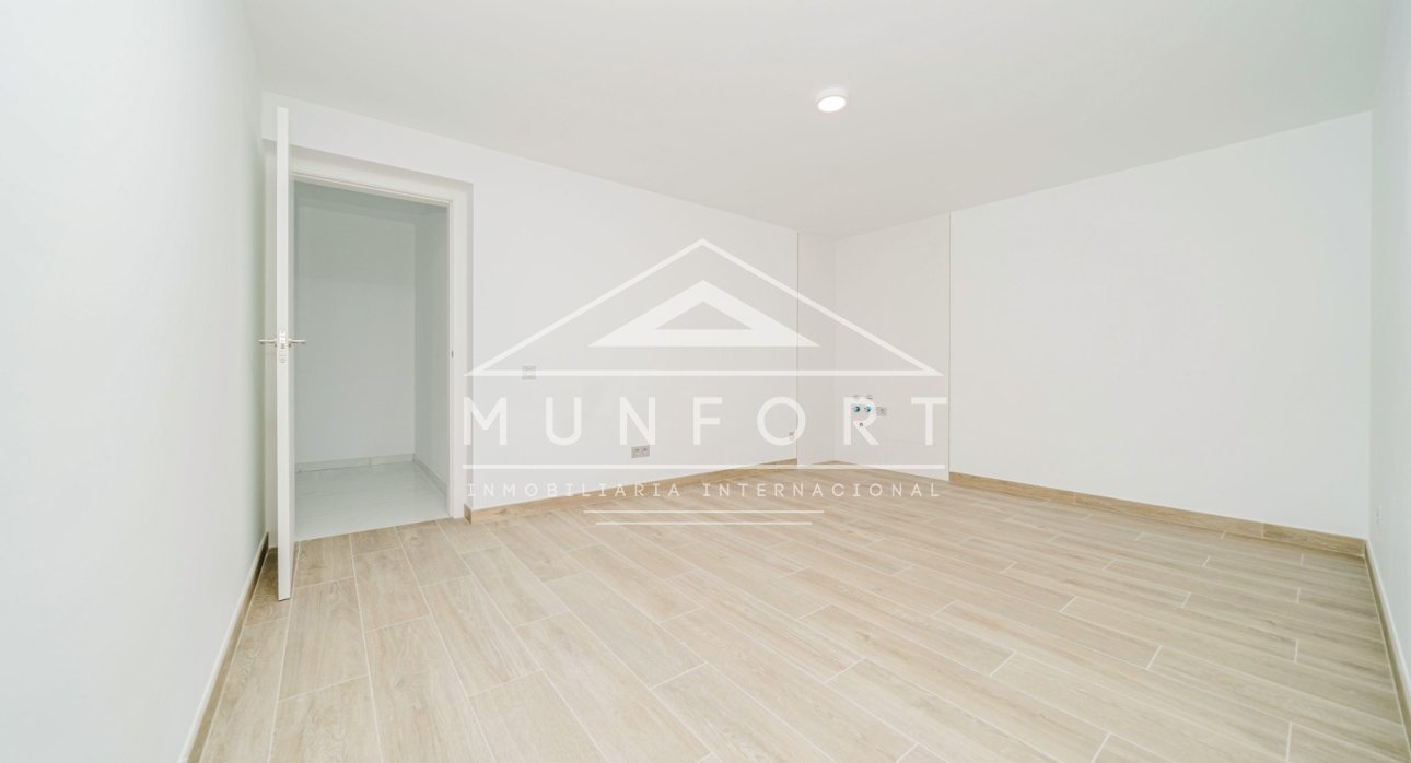 Herverkoop - Luxe villa's -
Finestrat